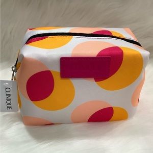 🎈NWT🎈Clinique Make Pouch